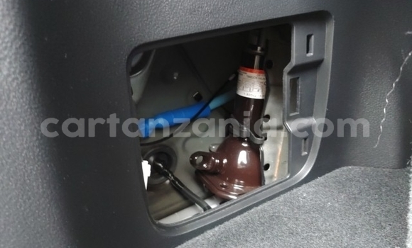 Nunua Imported Toyota Land Cruiser Prado Nyeusi Gari ndani ya Dar es Salaam nchini Dar es Salaam Nunua Imported Toyota Land Cruiser Prado Nyeusi Gari ndani ya Dar es Salaam nchini Dar es Salaam