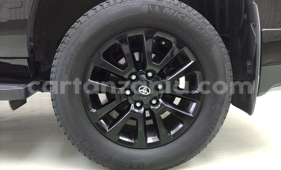 Nunua Imported Toyota Land Cruiser Prado Nyeusi Gari ndani ya Dar es Salaam nchini Dar es Salaam Nunua Imported Toyota Land Cruiser Prado Nyeusi Gari ndani ya Dar es Salaam nchini Dar es Salaam