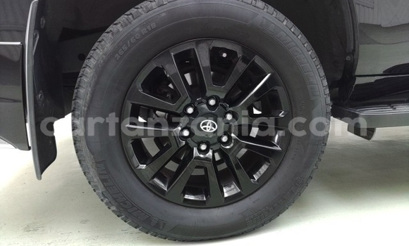 Nunua Imported Toyota Land Cruiser Prado Nyeusi Gari ndani ya Dar es Salaam nchini Dar es Salaam Nunua Imported Toyota Land Cruiser Prado Nyeusi Gari ndani ya Dar es Salaam nchini Dar es Salaam