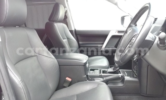 Nunua Imported Toyota Land Cruiser Prado Nyeusi Gari ndani ya Dar es Salaam nchini Dar es Salaam Nunua Imported Toyota Land Cruiser Prado Nyeusi Gari ndani ya Dar es Salaam nchini Dar es Salaam
