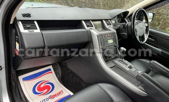 Buy Import Land Rover Range Rover White Car in Dar es Salaam in Dar es Salaam Buy Import Land Rover Range Rover White Car in Dar es Salaam in Dar es Salaam