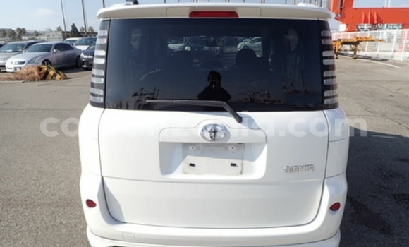 Buy Import Toyota Sienta White Car in Dar es Salaam in Dar es Salaam Buy Import Toyota Sienta White Car in Dar es Salaam in Dar es Salaam