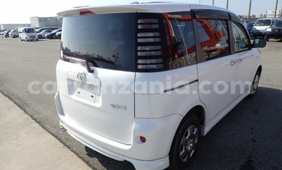 Buy Import Toyota Sienta White Car in Dar es Salaam in Dar es Salaam Buy Import Toyota Sienta White Car in Dar es Salaam in Dar es Salaam