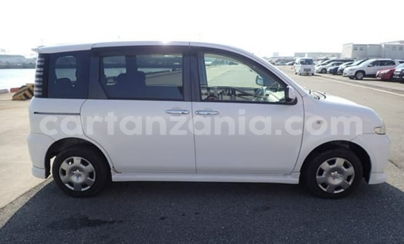 Buy Import Toyota Sienta White Car in Dar es Salaam in Dar es Salaam Buy Import Toyota Sienta White Car in Dar es Salaam in Dar es Salaam