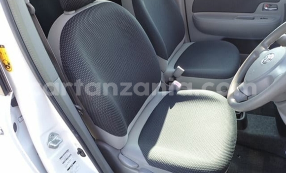 Buy Import Toyota Sienta White Car in Dar es Salaam in Dar es Salaam Buy Import Toyota Sienta White Car in Dar es Salaam in Dar es Salaam