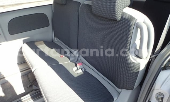 Buy Import Toyota Sienta White Car in Dar es Salaam in Dar es Salaam Buy Import Toyota Sienta White Car in Dar es Salaam in Dar es Salaam