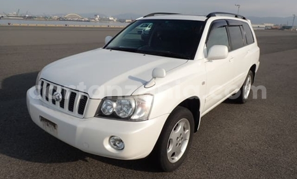 Nunua Imported Toyota Kluger Nyeupe Gari ndani ya Dar es Salaam nchini Dar es Salaam Nunua Imported Toyota Kluger Nyeupe Gari ndani ya Dar es Salaam nchini Dar es Salaam