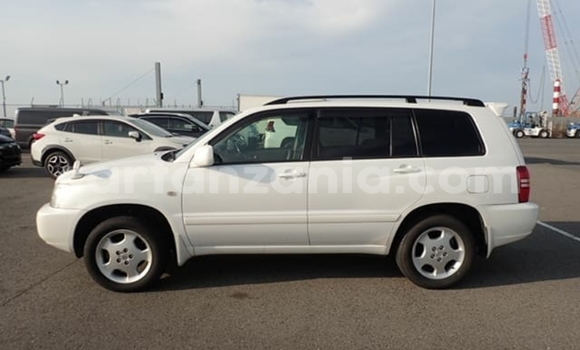 Nunua Imported Toyota Kluger Nyeupe Gari ndani ya Dar es Salaam nchini Dar es Salaam Nunua Imported Toyota Kluger Nyeupe Gari ndani ya Dar es Salaam nchini Dar es Salaam