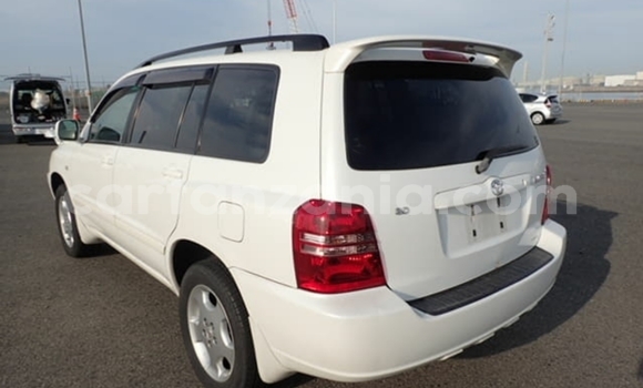 Nunua Imported Toyota Kluger Nyeupe Gari ndani ya Dar es Salaam nchini Dar es Salaam Nunua Imported Toyota Kluger Nyeupe Gari ndani ya Dar es Salaam nchini Dar es Salaam