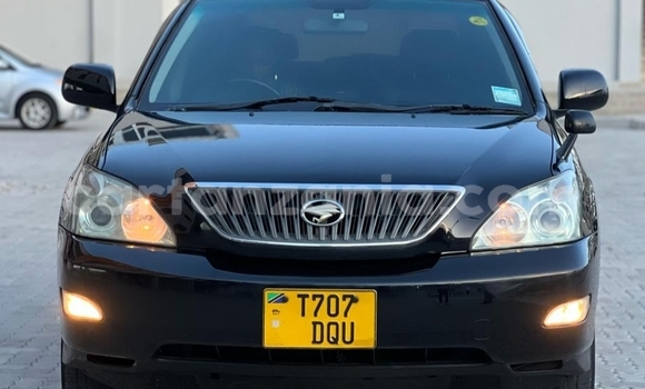 Nunua Ilio tumika Toyota Harrier Nyeusi Gari ndani ya Dar es Salaam nchini Dar es Salaam