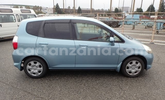 Nunua Imported Honda FIT Bluu Gari ndani ya Dar es Salaam nchini Dar es Salaam Nunua Imported Honda FIT Bluu Gari ndani ya Dar es Salaam nchini Dar es Salaam