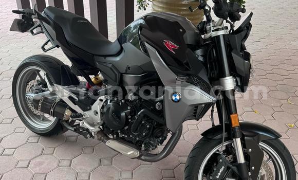 Nunua Ilio tumika BMW R 900 Nyeusi Bike ndani ya Arusha nchini Arusha
