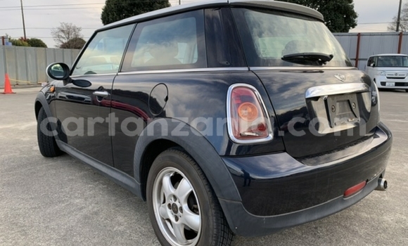 Nunua Ilio tumika Mini Cooper Nyeusi Gari ndani ya Dar es Salaam nchini Dar es Salaam Nunua Ilio tumika Mini Cooper Nyeusi Gari ndani ya Dar es Salaam nchini Dar es Salaam