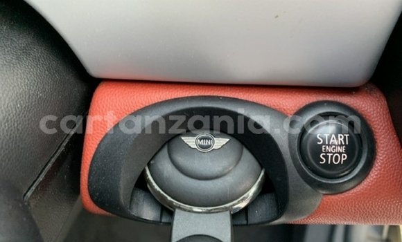 Nunua Ilio tumika Mini Cooper Nyeusi Gari ndani ya Dar es Salaam nchini Dar es Salaam Nunua Ilio tumika Mini Cooper Nyeusi Gari ndani ya Dar es Salaam nchini Dar es Salaam