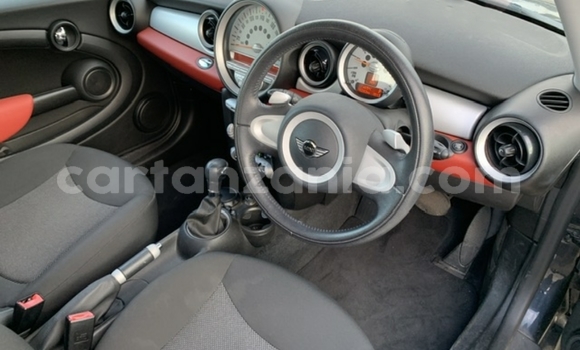Nunua Ilio tumika Mini Cooper Nyeusi Gari ndani ya Dar es Salaam nchini Dar es Salaam Nunua Ilio tumika Mini Cooper Nyeusi Gari ndani ya Dar es Salaam nchini Dar es Salaam