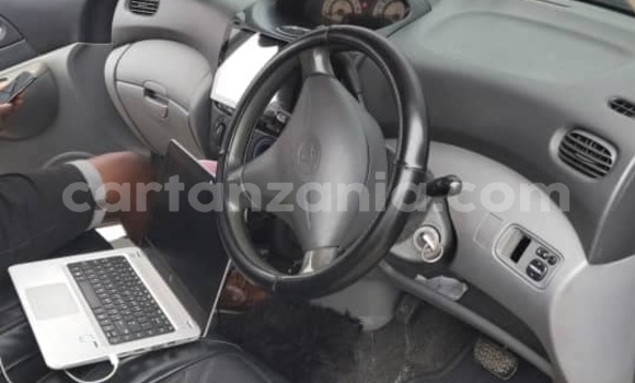 Buy Used Toyota FunCargo Other Car in Bahi in Dodoma Buy Used Toyota FunCargo Other Car in Bahi in Dodoma