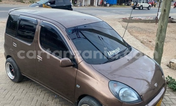 Buy Used Toyota FunCargo Other Car in Bahi in Dodoma Buy Used Toyota FunCargo Other Car in Bahi in Dodoma