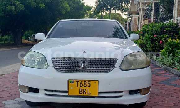 Nunua Ilio tumika Toyota Mark II Nyeupe Gari ndani ya Bagamoyo nchini Pwani