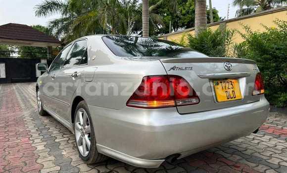 Nunua Ilio tumika Toyota Crown Nyingine Gari ndani ya Bariadi nchini Simiyu Nunua Ilio tumika Toyota Crown Nyingine Gari ndani ya Bariadi nchini Simiyu