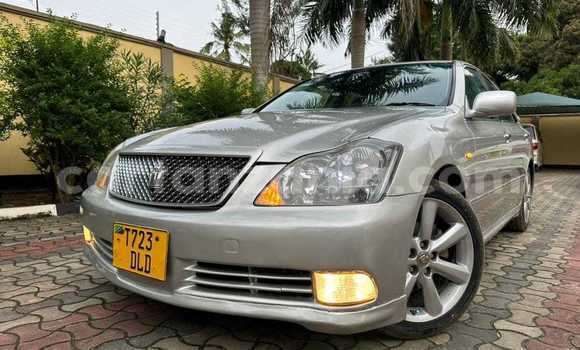Nunua Ilio tumika Toyota Crown Nyingine Gari ndani ya Bariadi nchini Simiyu Nunua Ilio tumika Toyota Crown Nyingine Gari ndani ya Bariadi nchini Simiyu