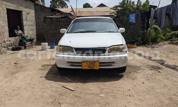 Buy Used Toyota Corolla White Car in Bagamoyo in Pwani