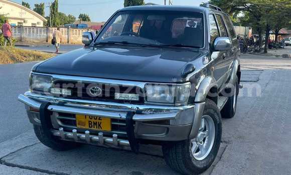 Nunua Ilio tumika Toyota Hilux Nyeusi Gari ndani ya Bagamoyo nchini Pwani Nunua Ilio tumika Toyota Hilux Nyeusi Gari ndani ya Bagamoyo nchini Pwani