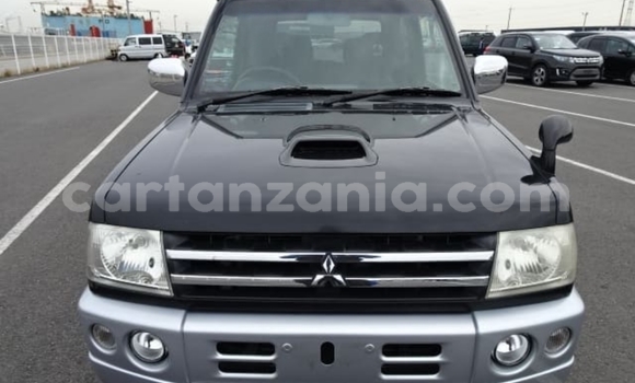 Nunua Imported Mitsubishi Pajero Mini Nyeusi Gari ndani ya Dar es Salaam nchini Dar es Salaam