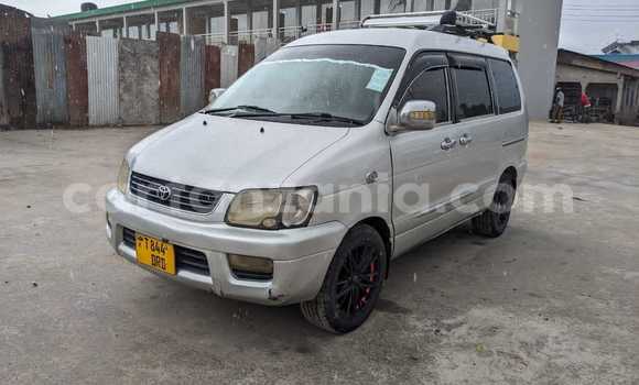 Nunua Ilio tumika Toyota Noah Fedha Gari ndani ya Dar es Salaam nchini Dar es Salaam Nunua Ilio tumika Toyota Noah Fedha Gari ndani ya Dar es Salaam nchini Dar es Salaam