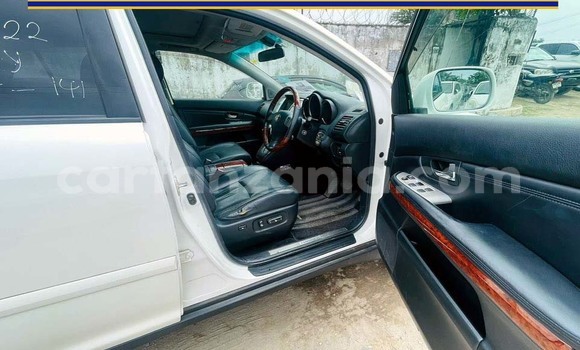 Nunua Mpya Toyota Harrier Nyeupe Gari ndani ya Dar es Salaam nchini Dar es Salaam Nunua Mpya Toyota Harrier Nyeupe Gari ndani ya Dar es Salaam nchini Dar es Salaam