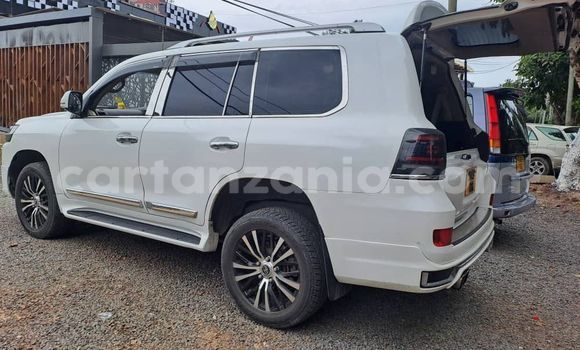 Buy Used Toyota Land Cruiser White Car in Dar es Salaam in Dar es Salaam Buy Used Toyota Land Cruiser White Car in Dar es Salaam in Dar es Salaam