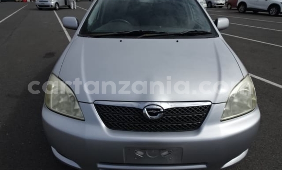 Nunua Imported Toyota Runx Fedha Gari ndani ya Dar es Salaam nchini Dar es Salaam