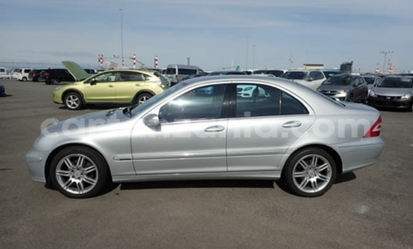 Nunua Imported Mercedes‒Benz C–Class Fedha Gari ndani ya Dar es Salaam nchini Dar es Salaam Nunua Imported Mercedes‒Benz C–Class Fedha Gari ndani ya Dar es Salaam nchini Dar es Salaam