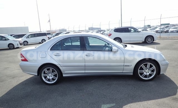 Nunua Imported Mercedes‒Benz C–Class Fedha Gari ndani ya Dar es Salaam nchini Dar es Salaam Nunua Imported Mercedes‒Benz C–Class Fedha Gari ndani ya Dar es Salaam nchini Dar es Salaam