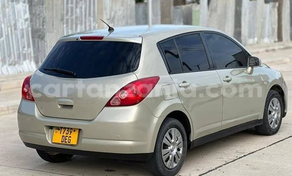Nunua Ilio tumika Nissan Tiida Nyingine Gari ndani ya Dar es Salaam nchini Dar es Salaam Nunua Ilio tumika Nissan Tiida Nyingine Gari ndani ya Dar es Salaam nchini Dar es Salaam