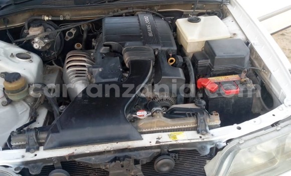 Nunua Ilio tumika Toyota Mark II Nyeupe Gari ndani ya Dar es Salaam nchini Dar es Salaam Nunua Ilio tumika Toyota Mark II Nyeupe Gari ndani ya Dar es Salaam nchini Dar es Salaam