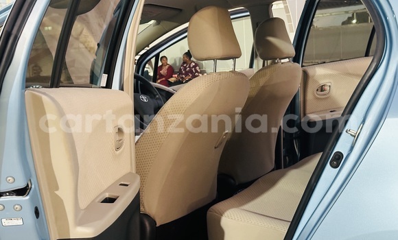 Nunua Imported Toyota Vitz Bluu Gari ndani ya Dar es Salaam nchini Dar es Salaam Nunua Imported Toyota Vitz Bluu Gari ndani ya Dar es Salaam nchini Dar es Salaam