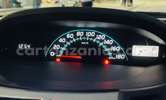 Nunua Imported Toyota Vitz Bluu Gari ndani ya Dar es Salaam nchini Dar es Salaam Nunua Imported Toyota Vitz Bluu Gari ndani ya Dar es Salaam nchini Dar es Salaam