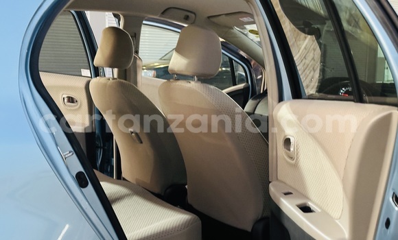 Nunua Imported Toyota Vitz Bluu Gari ndani ya Dar es Salaam nchini Dar es Salaam Nunua Imported Toyota Vitz Bluu Gari ndani ya Dar es Salaam nchini Dar es Salaam