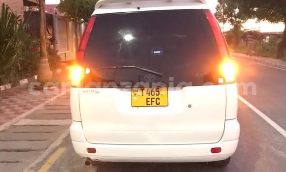 Buy Used Toyota Noah White Car in Dar es Salaam in Dar es Salaam