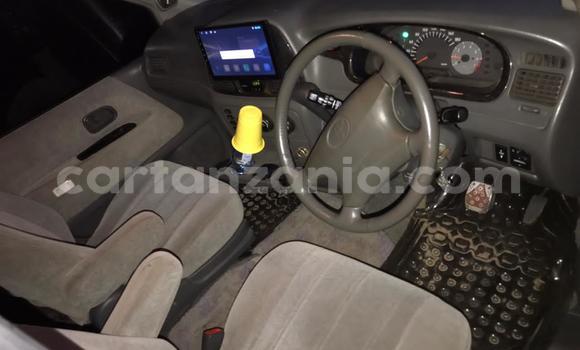 Nunua Ilio tumika Toyota Noah Nyeupe Gari ndani ya Dar es Salaam nchini Dar es Salaam Nunua Ilio tumika Toyota Noah Nyeupe Gari ndani ya Dar es Salaam nchini Dar es Salaam