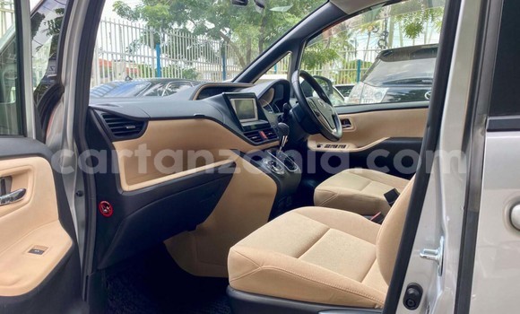 Buy New Toyota Noah Silver Car in Dar es Salaam in Dar es Salaam Buy New Toyota Noah Silver Car in Dar es Salaam in Dar es Salaam