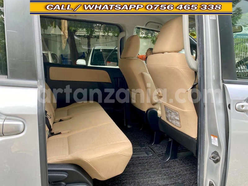 Big with watermark toyota noah dar es salaam dar es salaam 21091