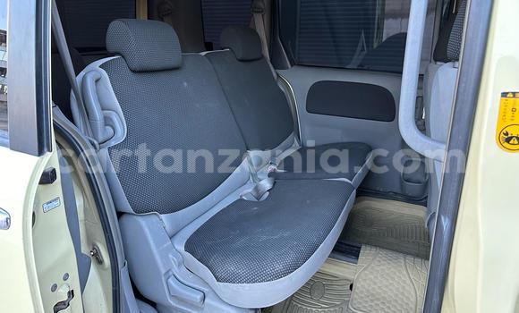 Nunua Ilio tumika Toyota Sienta Nyingine Gari ndani ya Dar es Salaam nchini Dar es Salaam Nunua Ilio tumika Toyota Sienta Nyingine Gari ndani ya Dar es Salaam nchini Dar es Salaam