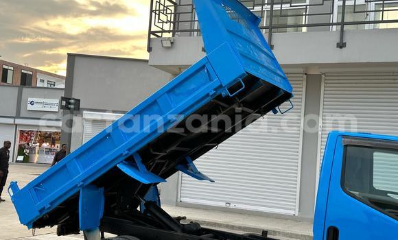 Buy Import Mitsubishi Fuso Fighter Blue Truck in Dar es Salaam in Dar es Salaam Buy Import Mitsubishi Fuso Fighter Blue Truck in Dar es Salaam in Dar es Salaam