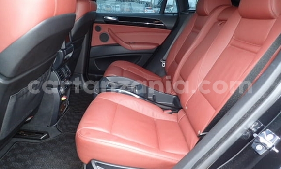 Nunua Imported BMW X6 Nyeusi Gari ndani ya Dar es Salaam nchini Dar es Salaam Nunua Imported BMW X6 Nyeusi Gari ndani ya Dar es Salaam nchini Dar es Salaam