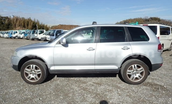 Nunua Imported Volkswagen Touareg Fedha Gari ndani ya Dar es Salaam nchini Dar es Salaam Nunua Imported Volkswagen Touareg Fedha Gari ndani ya Dar es Salaam nchini Dar es Salaam