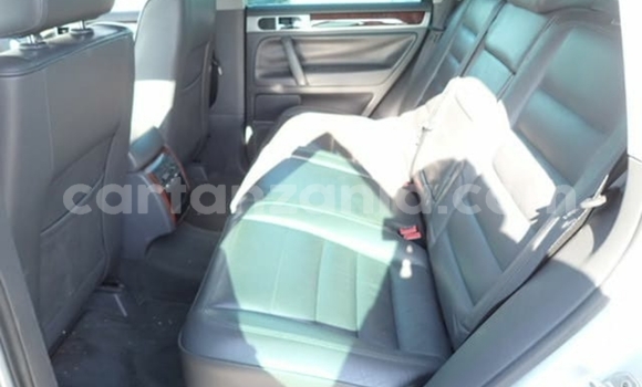 Nunua Imported Volkswagen Touareg Fedha Gari ndani ya Dar es Salaam nchini Dar es Salaam Nunua Imported Volkswagen Touareg Fedha Gari ndani ya Dar es Salaam nchini Dar es Salaam