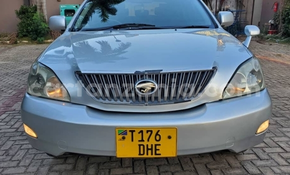 Buy Used Toyota Harrier Silver Car in Dar es Salaam in Dar es Salaam