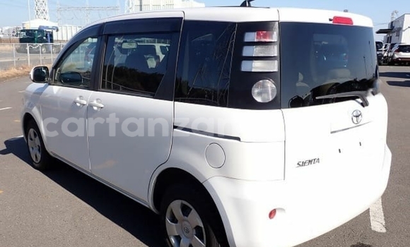 Buy Import Toyota Sienta White Car in Dar es Salaam in Dar es Salaam Buy Import Toyota Sienta White Car in Dar es Salaam in Dar es Salaam