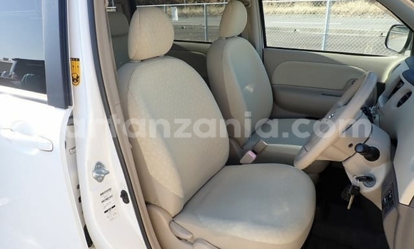 Buy Import Toyota Sienta White Car in Dar es Salaam in Dar es Salaam Buy Import Toyota Sienta White Car in Dar es Salaam in Dar es Salaam